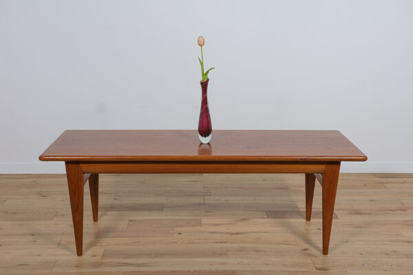 Table basse par Niels Moller pour J.L Moller, années 1960