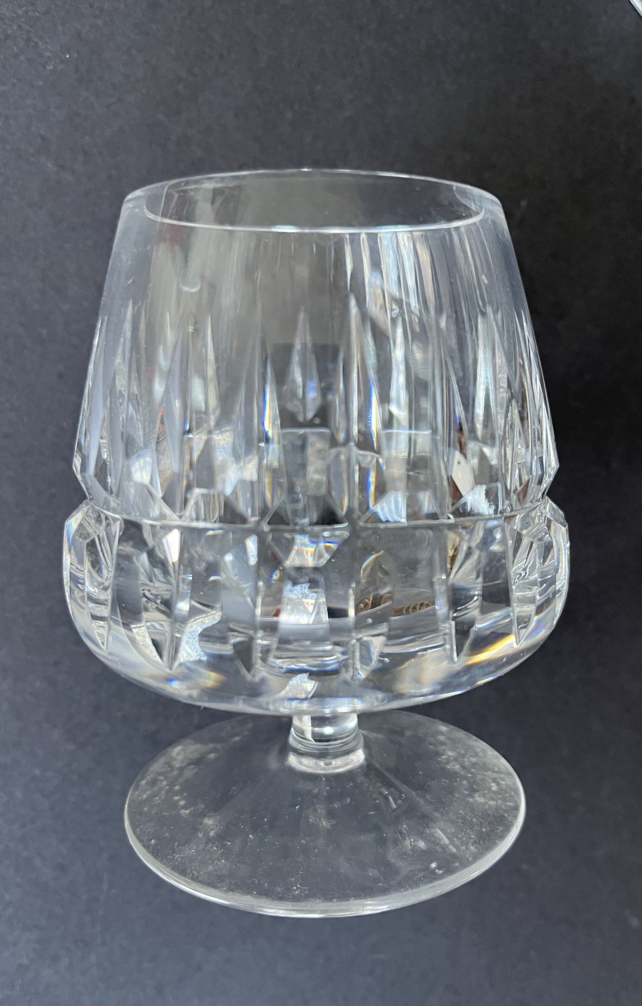 Deux verres à alcool en cristal
