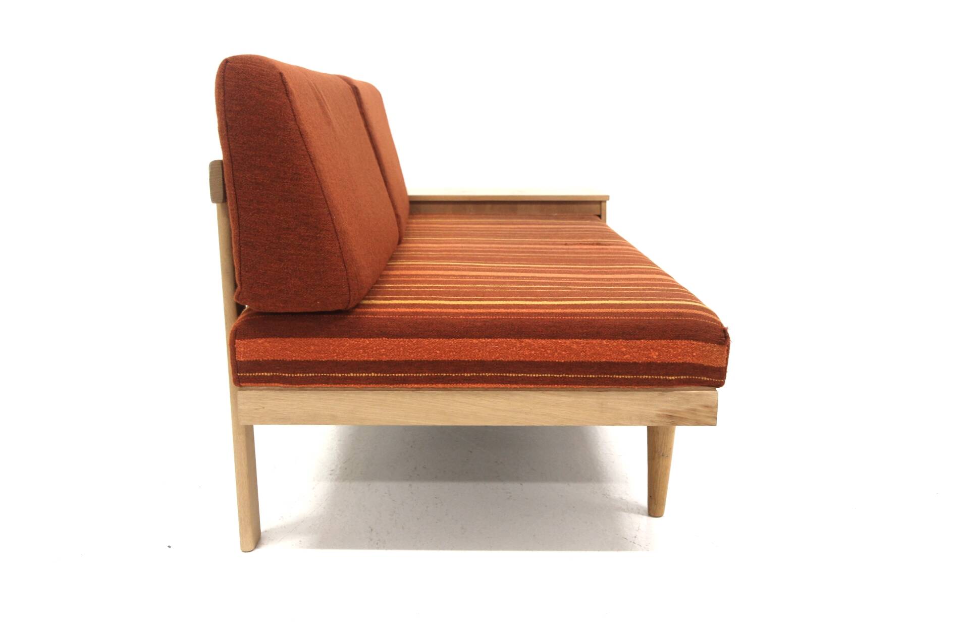 Set of 2 "Svane" daybeds, Ingmar Relling, Ekornes, Norway, 1960.