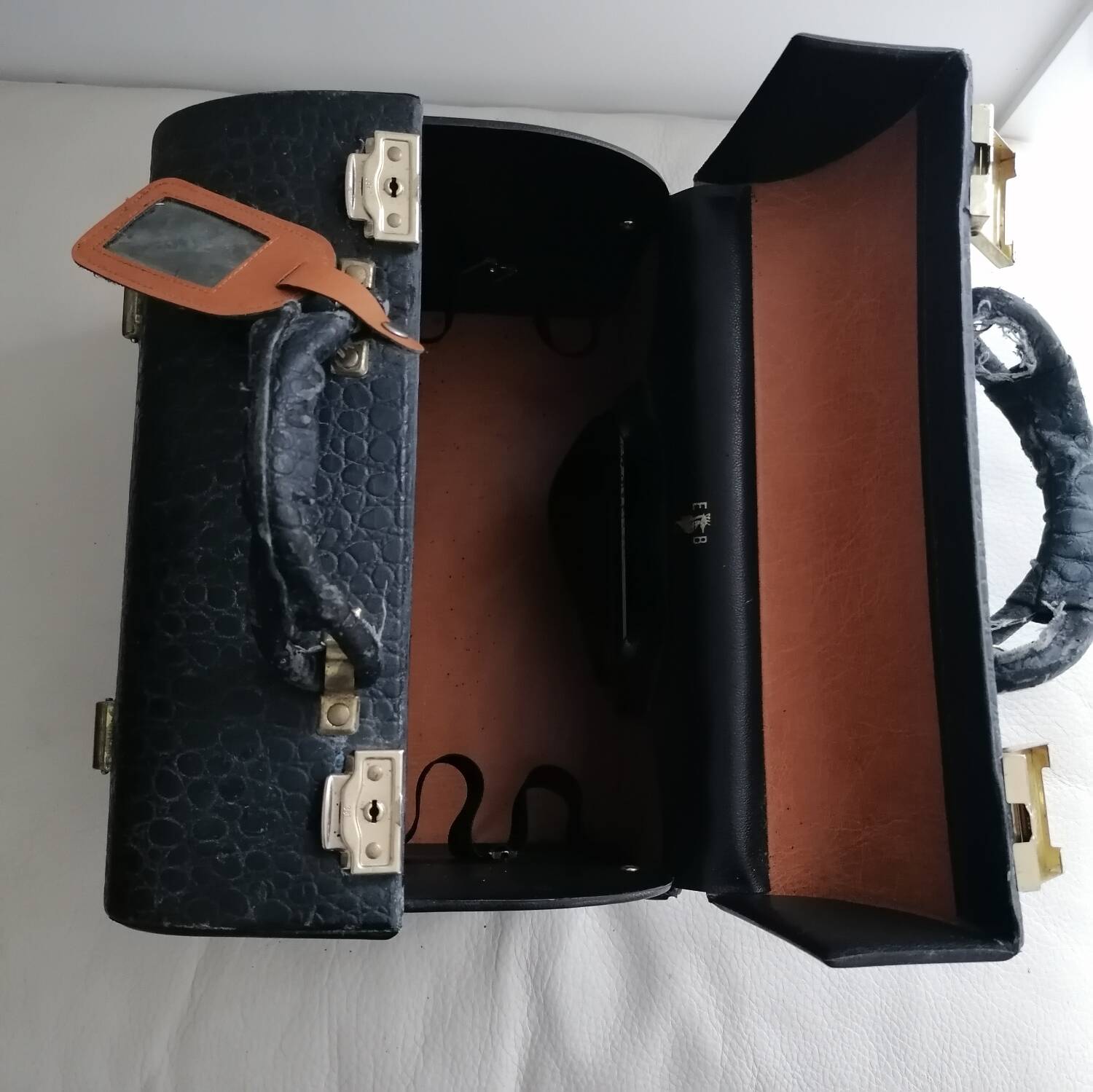 Vanity case old Bergo Aubusson black