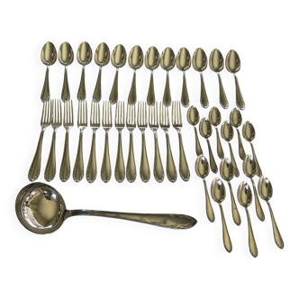 Ménagère 37 pièces . Métal Argenté . Vintage