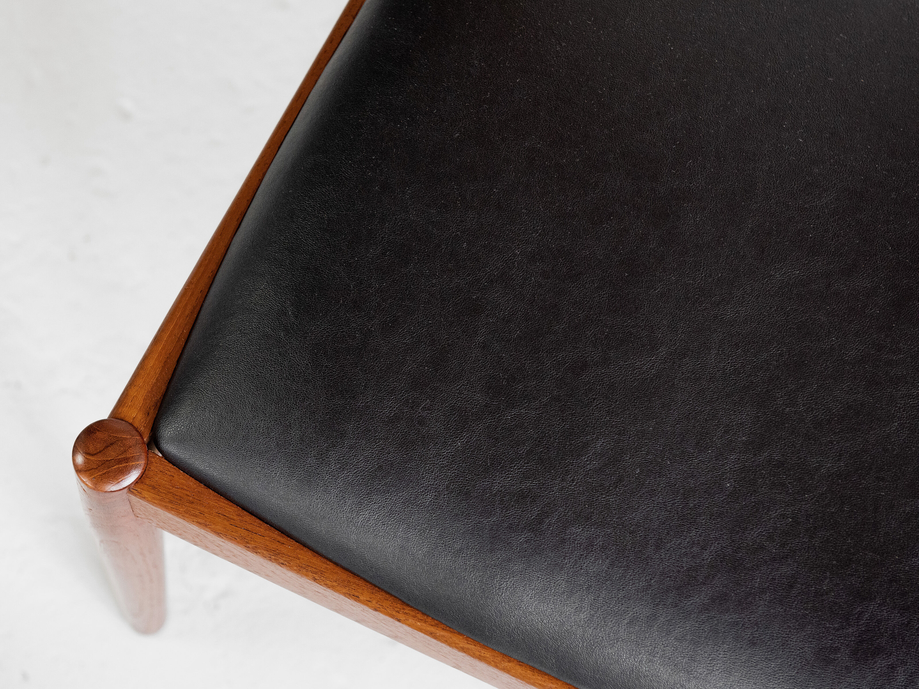 Midcentury Danish set of 8 dining chairs in teak by Henning Kjaernulf for Korup Stolefabrik