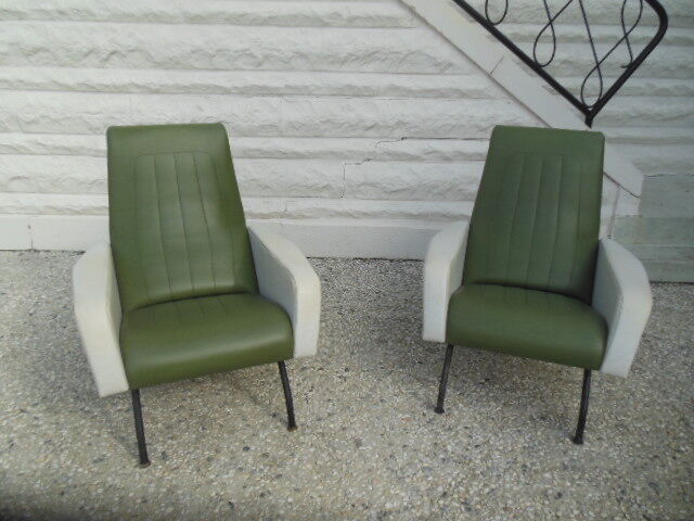 Lot of 2 vintage armchairs