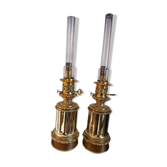 The pair of brass oil lamp XIX