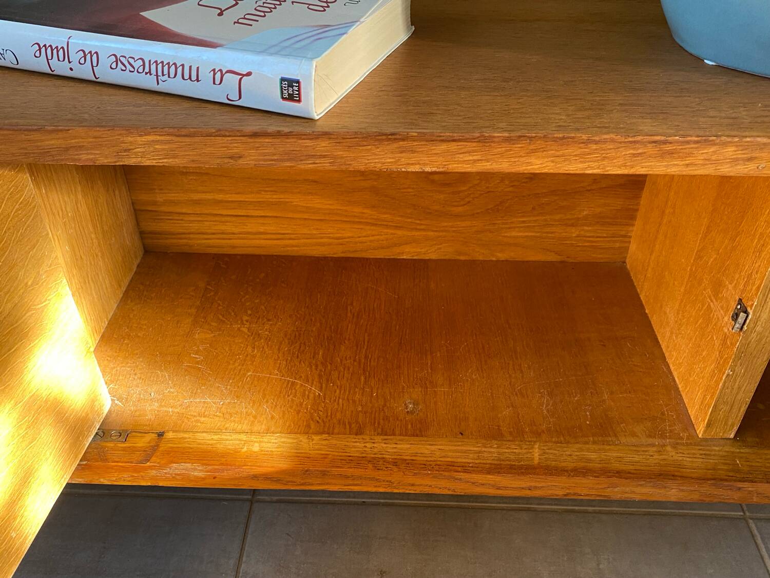 Vintage oak sideboard (shallow)