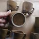 Lot de 9 tasses à café en grès vintage