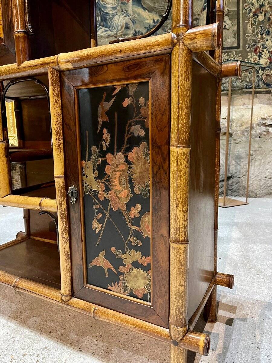 Japanese-style cabinet attributed to Perret and Vibert from the Napoleonic III period.