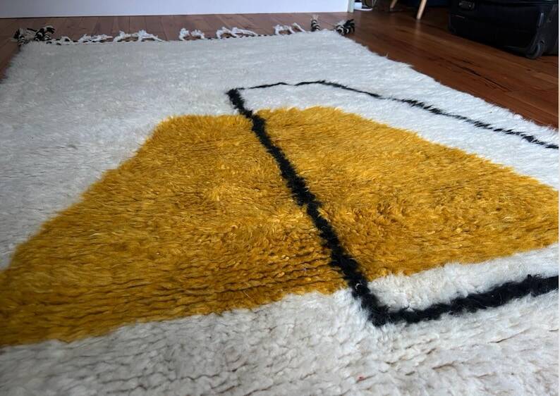 Tapis beni ouraine fait main traditionnelle taille 150 x 250 cm