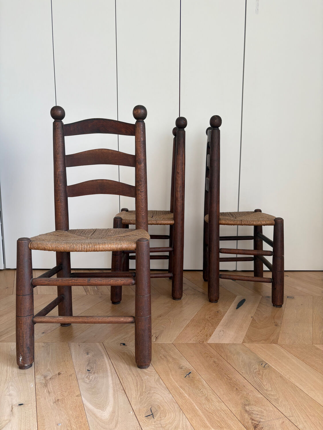 Lot de 6 chaises en bois massif/ paillées / style Dudouyt