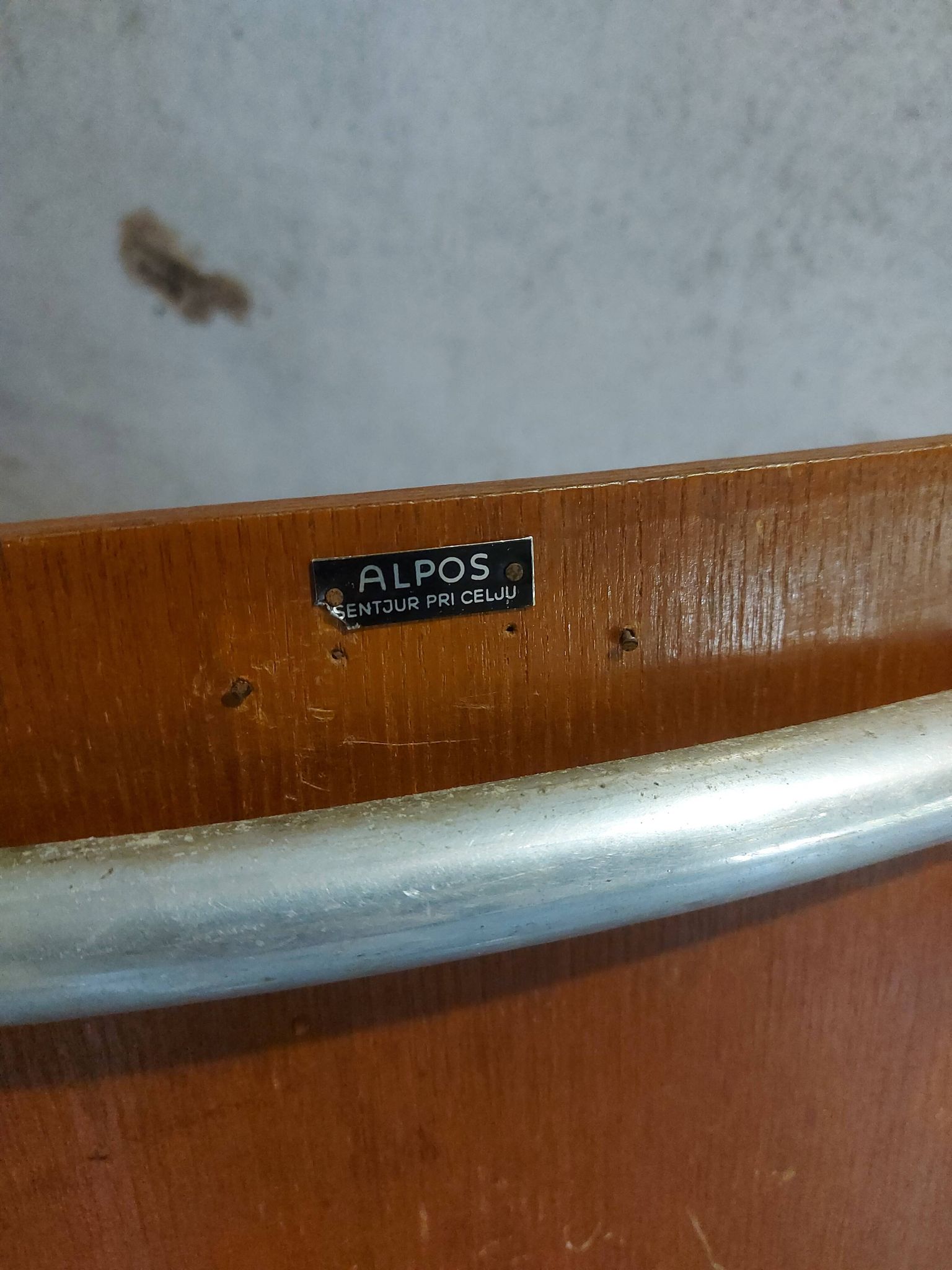 Fauteuil en bois et aluminium par Alpos, années 1970