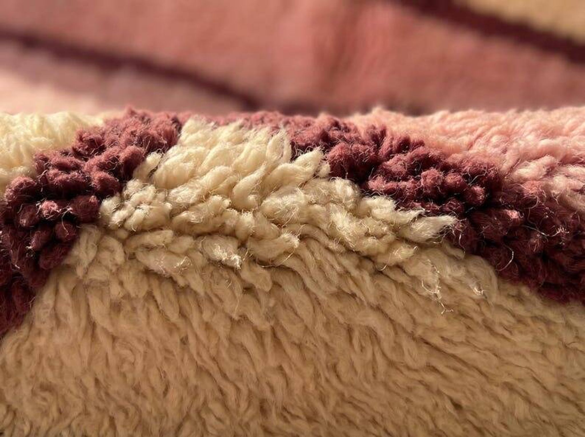 Handmade pure wool rug, size 150/250 cm.