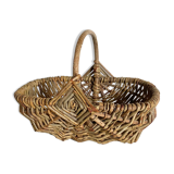 Small wicker basket