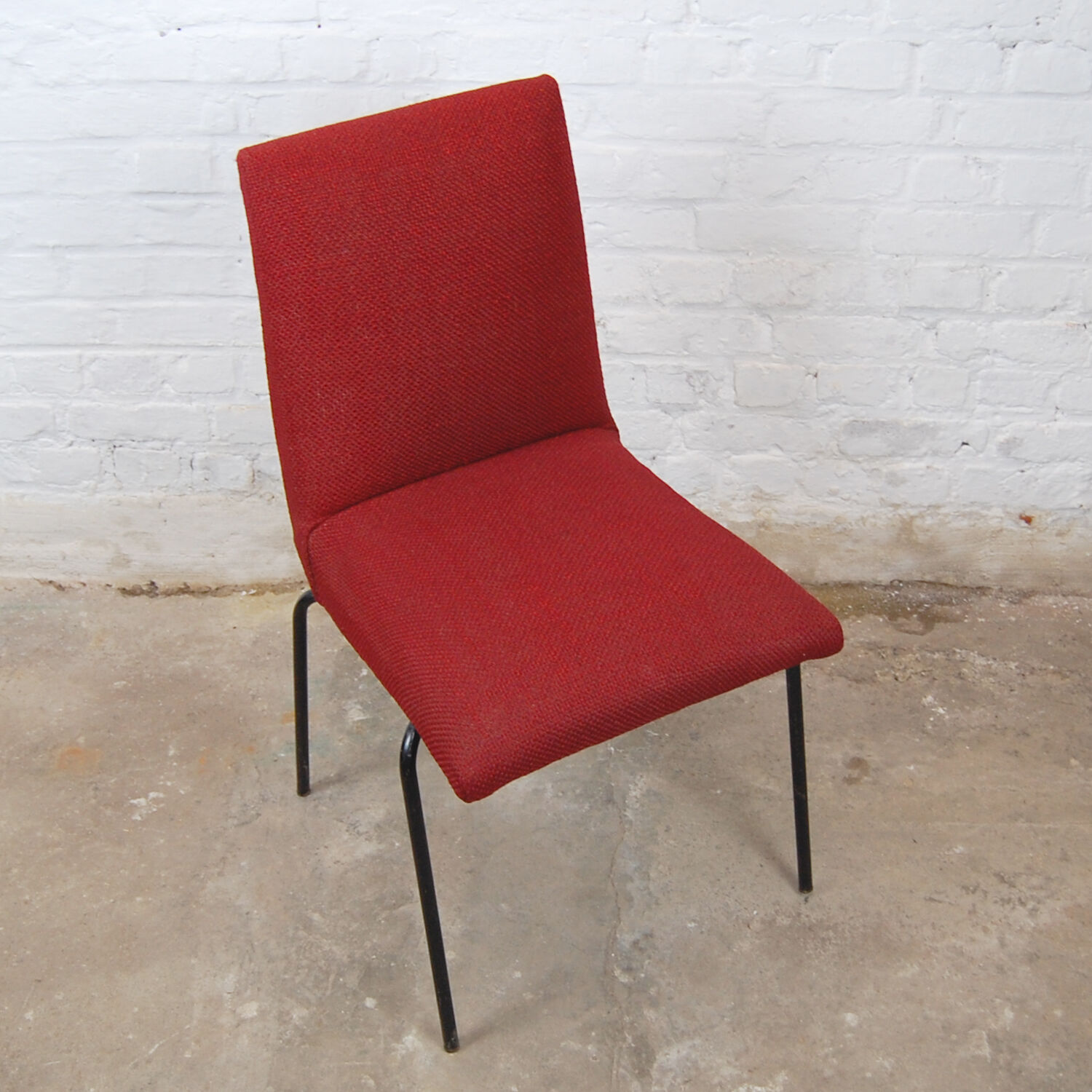 Robert chair by Pierre Guariche for Meurop