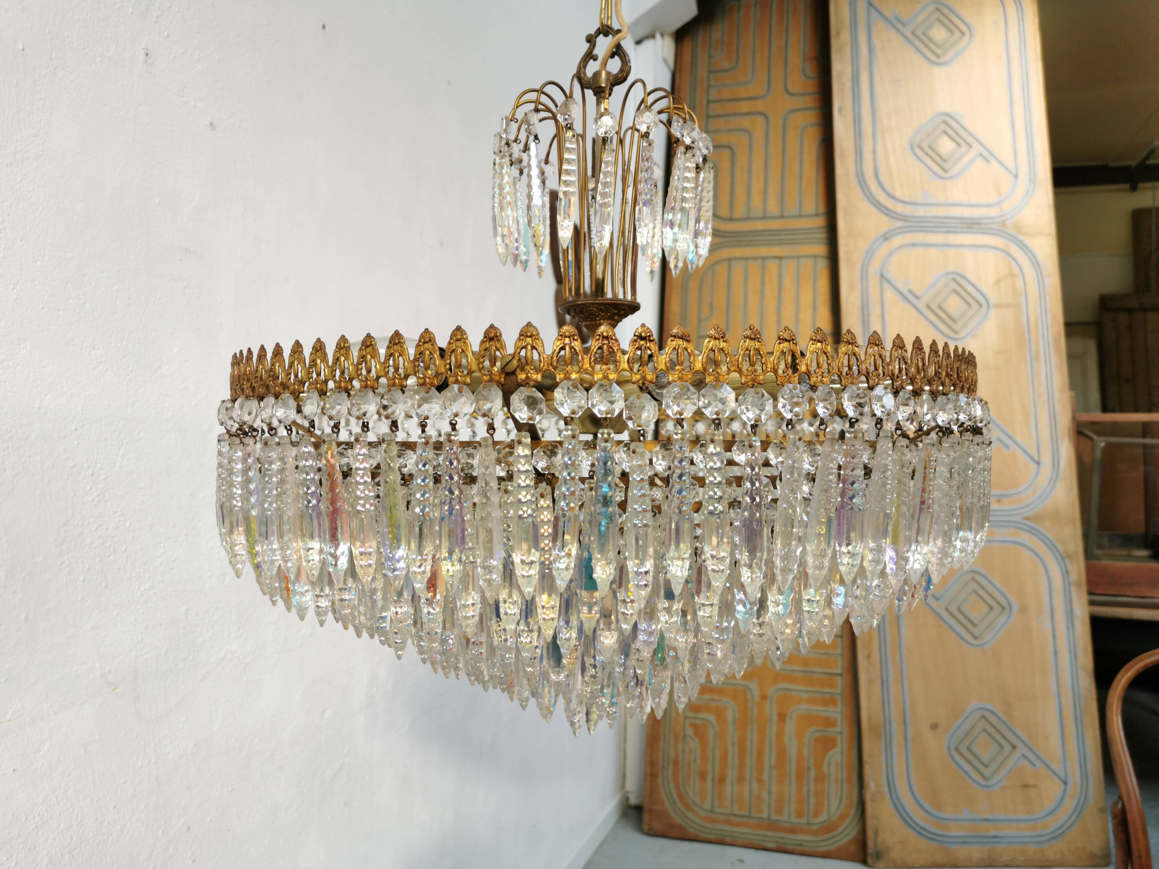 Vintage chandelier 8 lights and brass