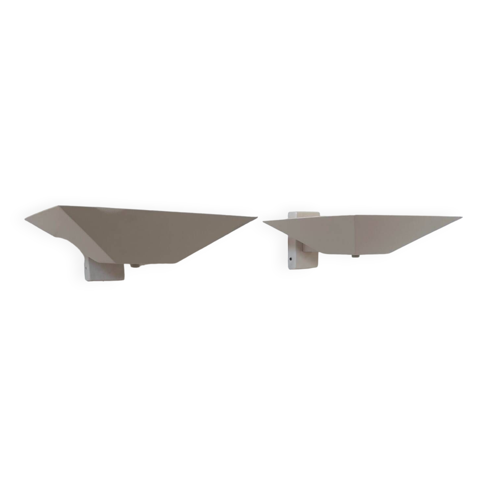 Set of modernist wall lights, white lacquered metal, France 1970