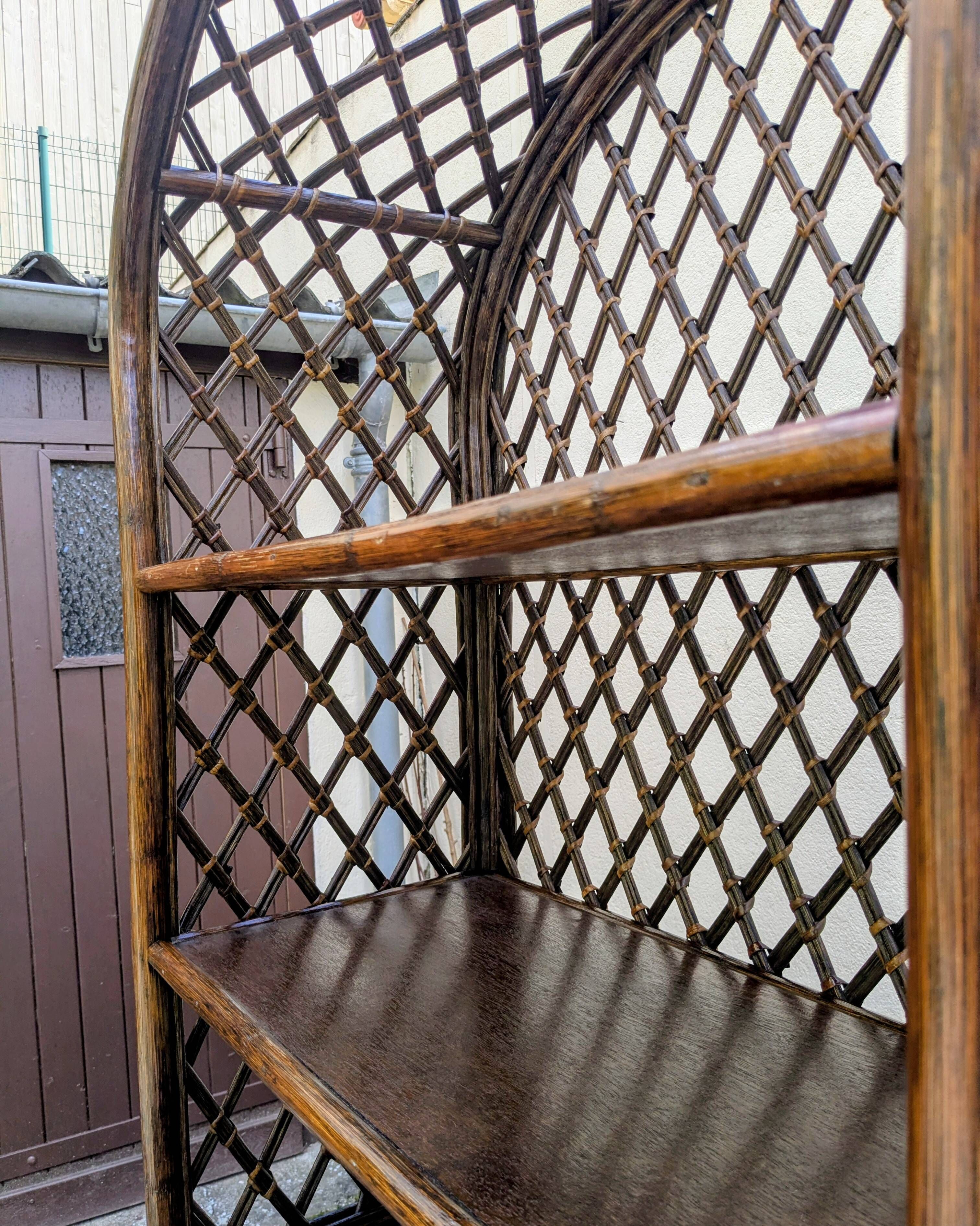 Library / Rattan shelf