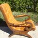 Fauteuils en bois et cuir capitonné, les 2