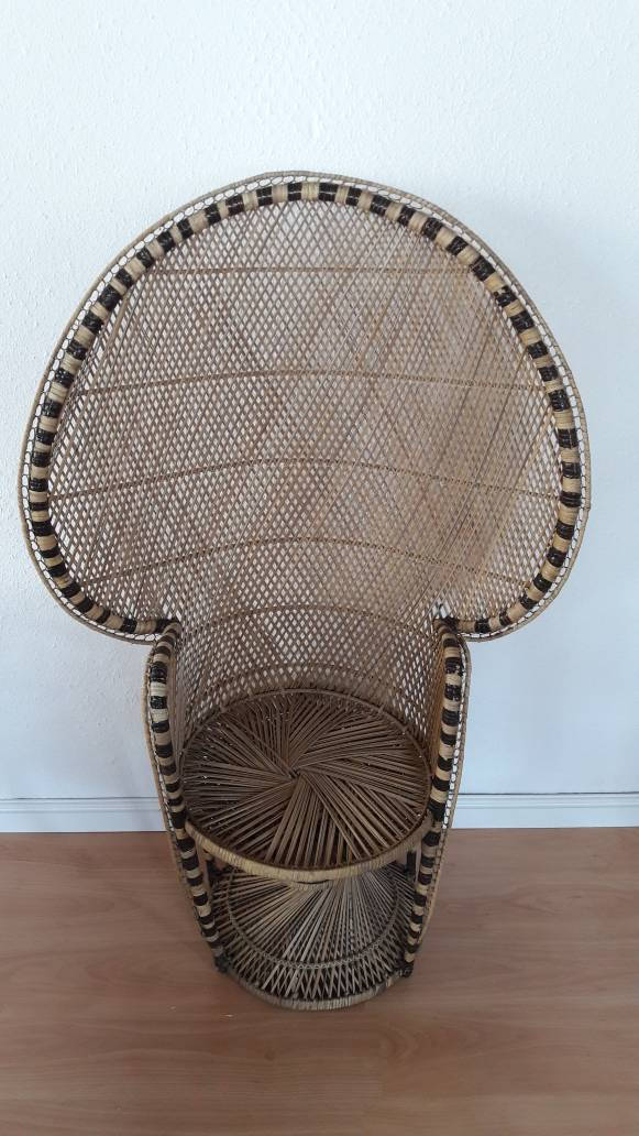 Fauteuil Emmanuelle en osier vintage