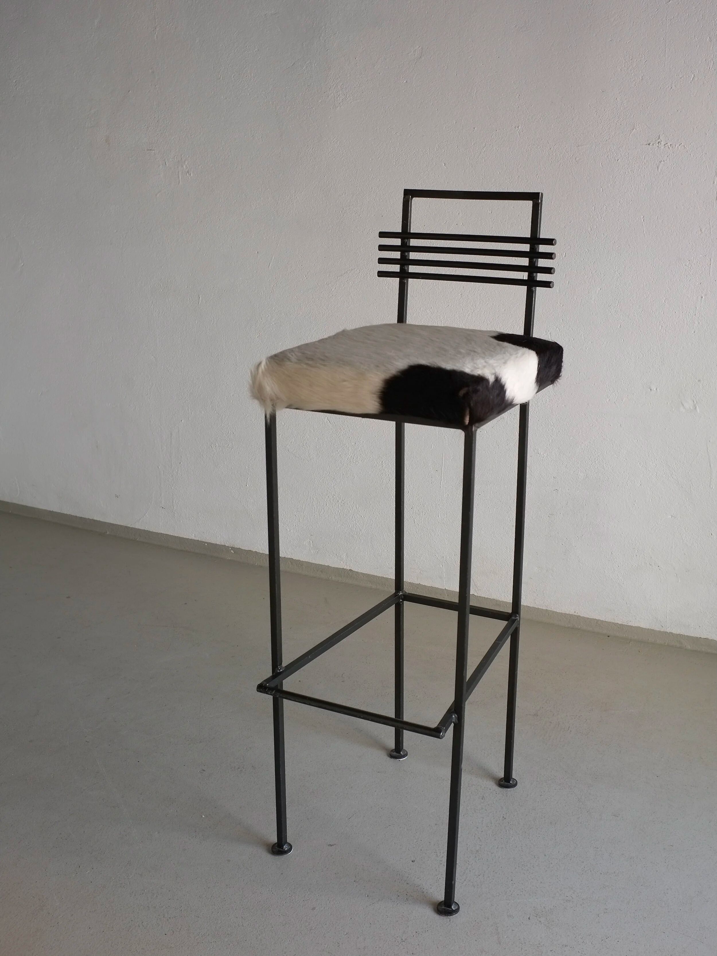 Trois tabourets de bar en fer forgé | Olsson & Dam | Suède | Années 1990