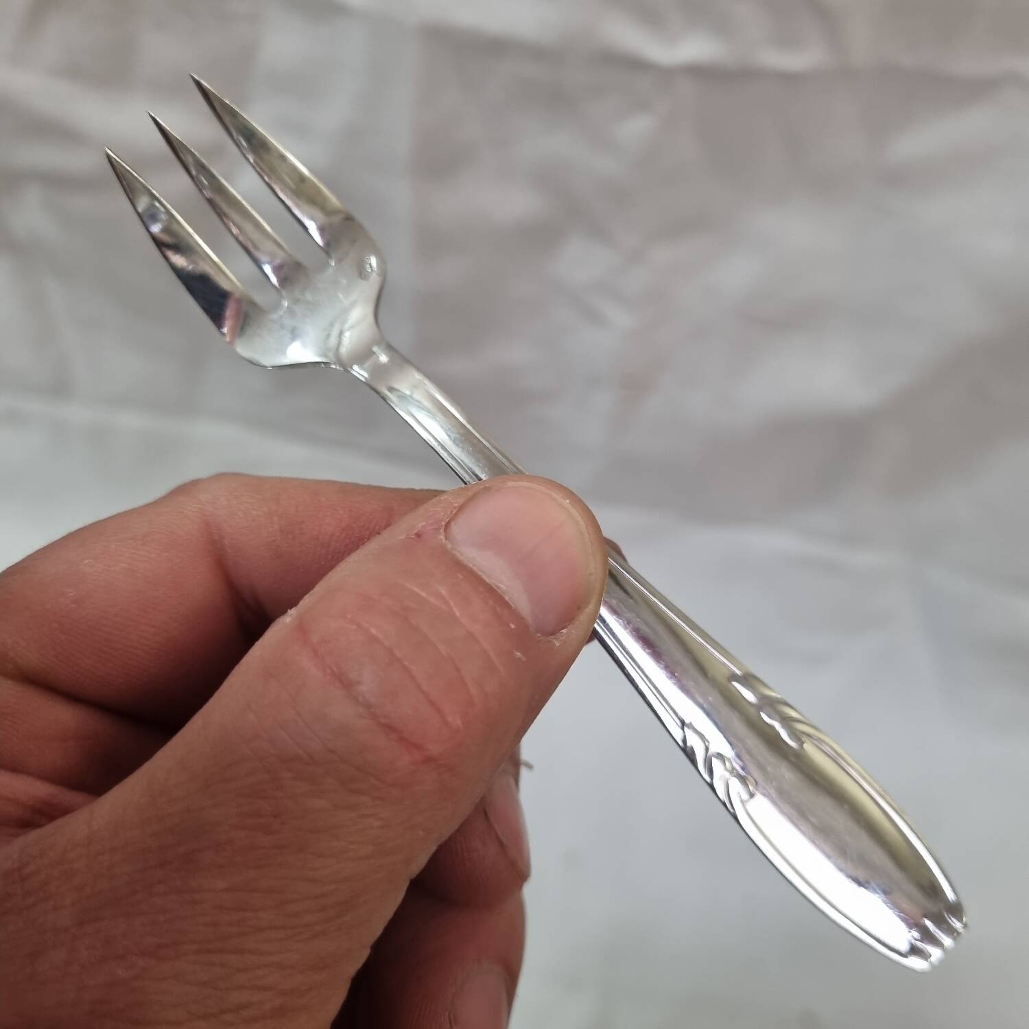 11 oyster forks from 1980