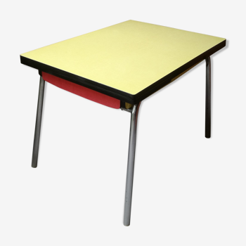 Table formica