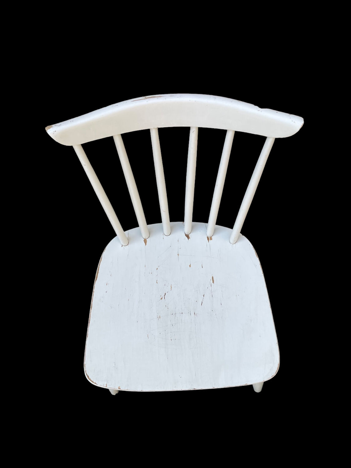 Series of 4 vintage solid wood chairs Scandinavian style