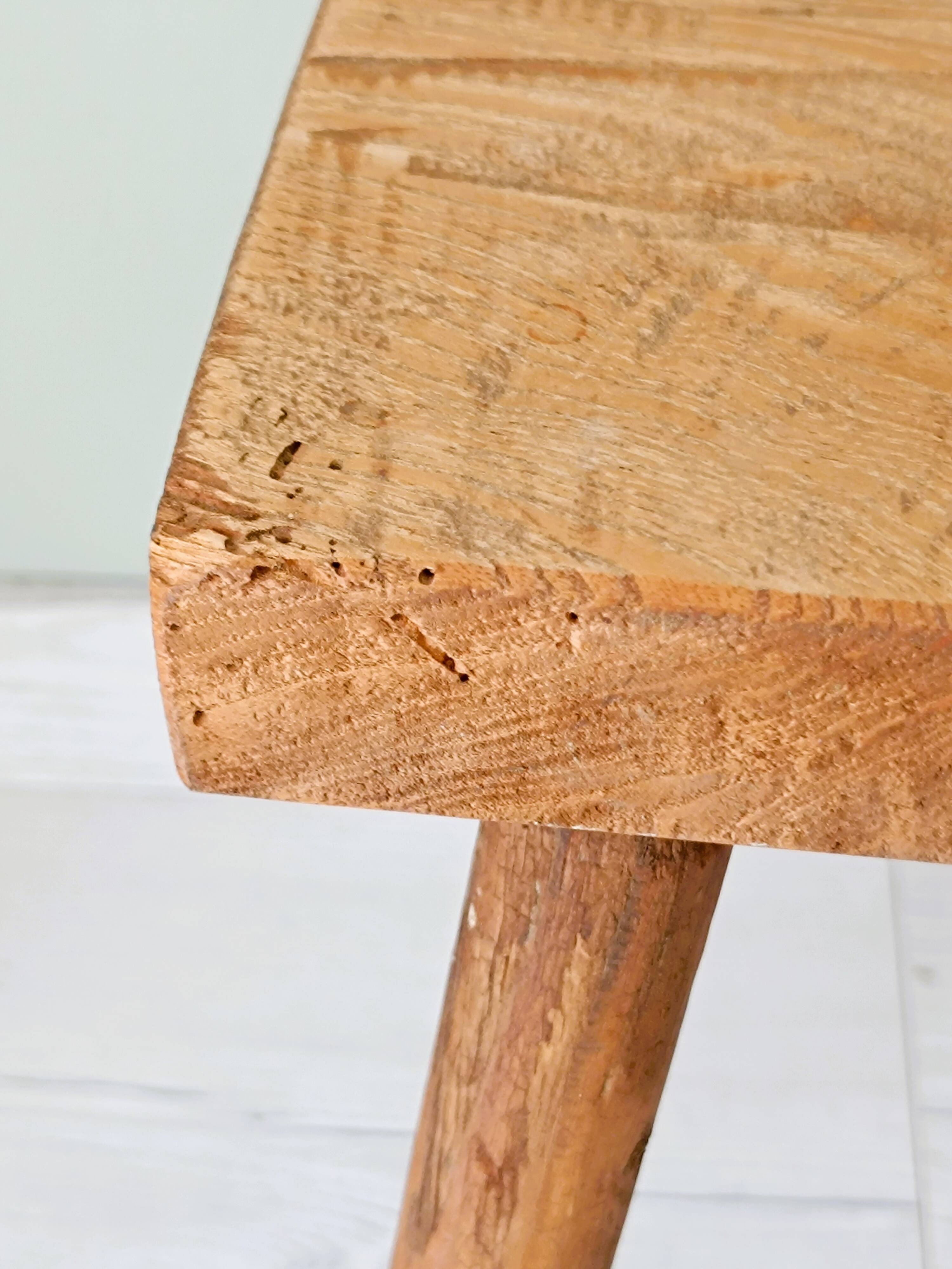 Lot de 3 petits tabourets tripodes