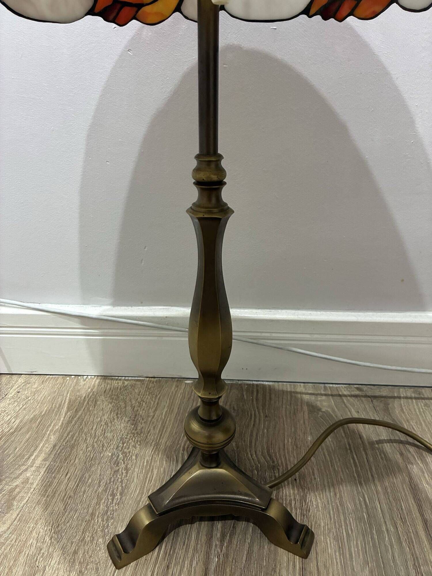 Perenz Tiffany style stained glass table lamp, brass, signed