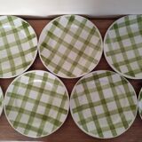 All 7 dinner plates and 7 hollow mill of wolves