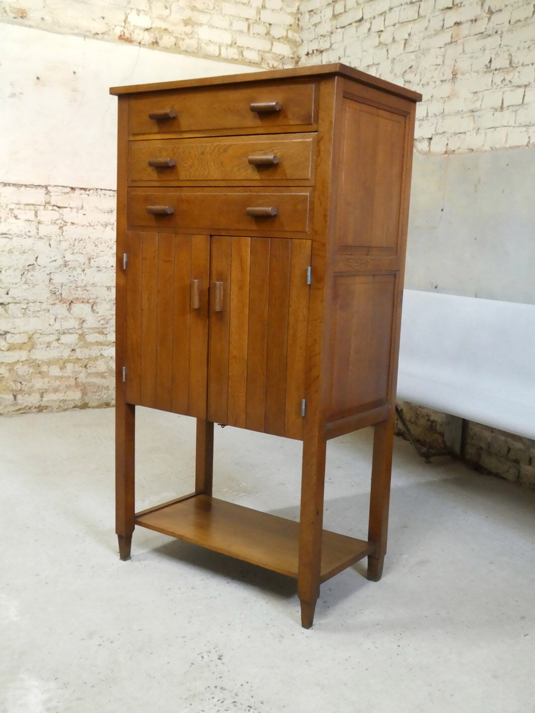 Cabinet en chêne, 1950