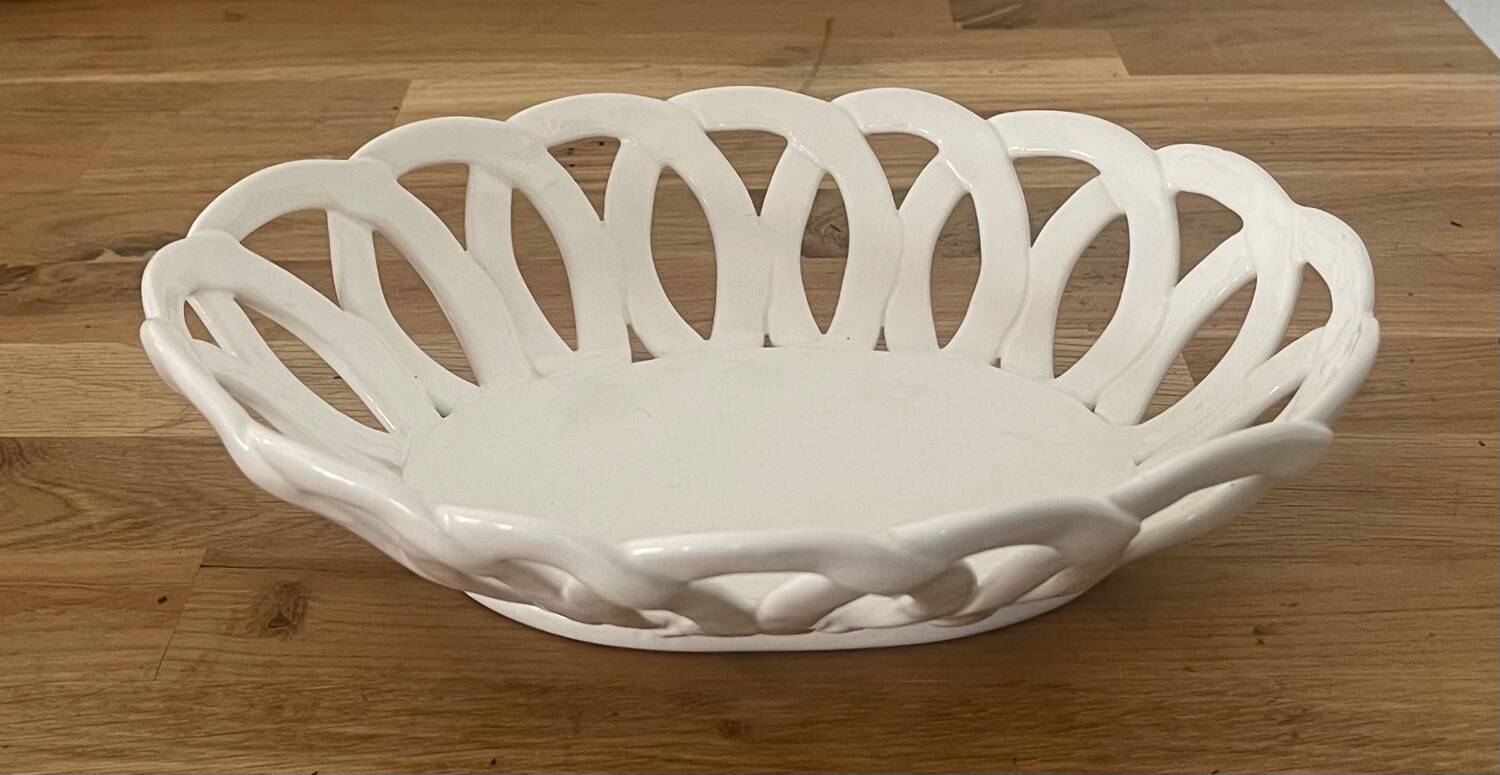 Ceramic pocket tray