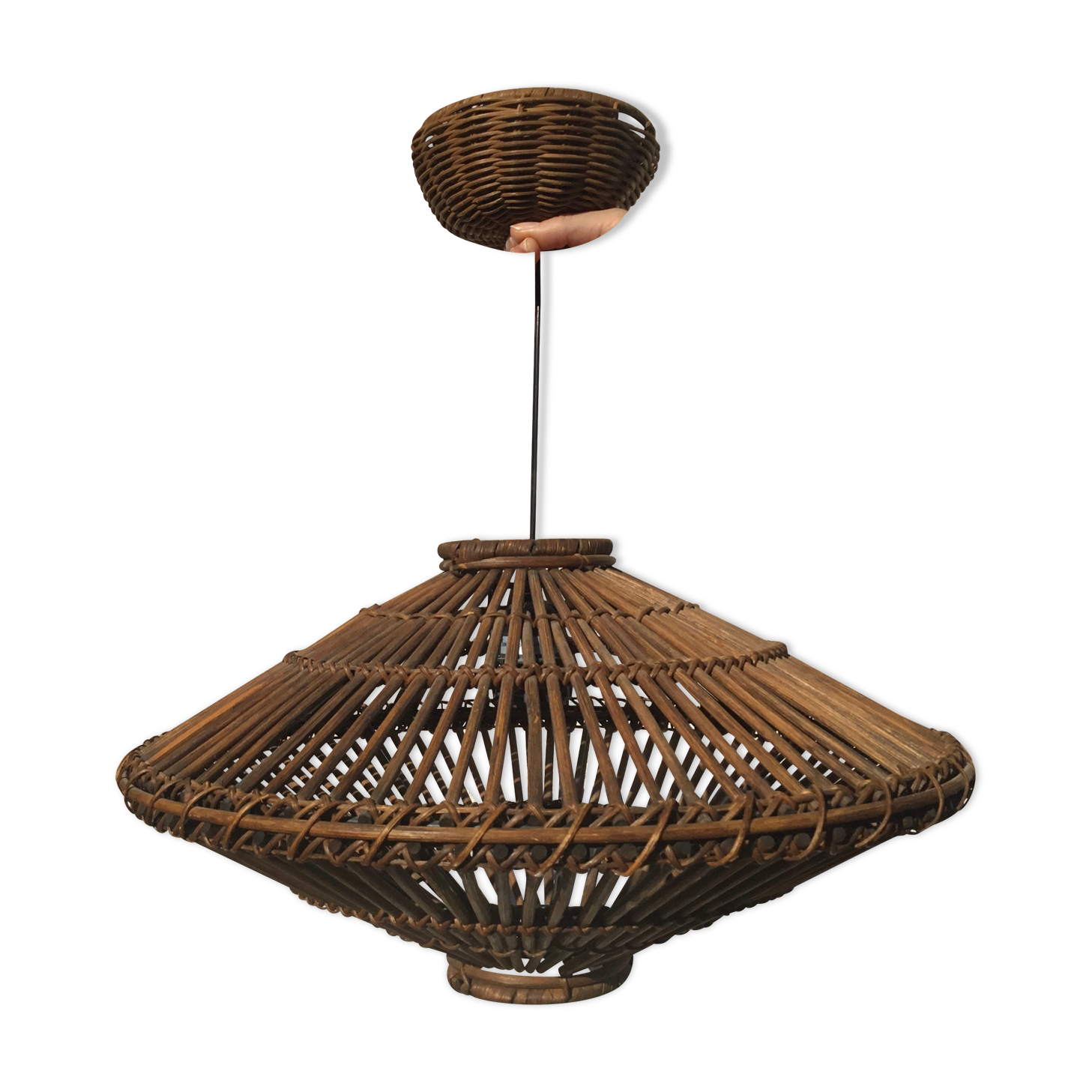 Vintage rattan suspension