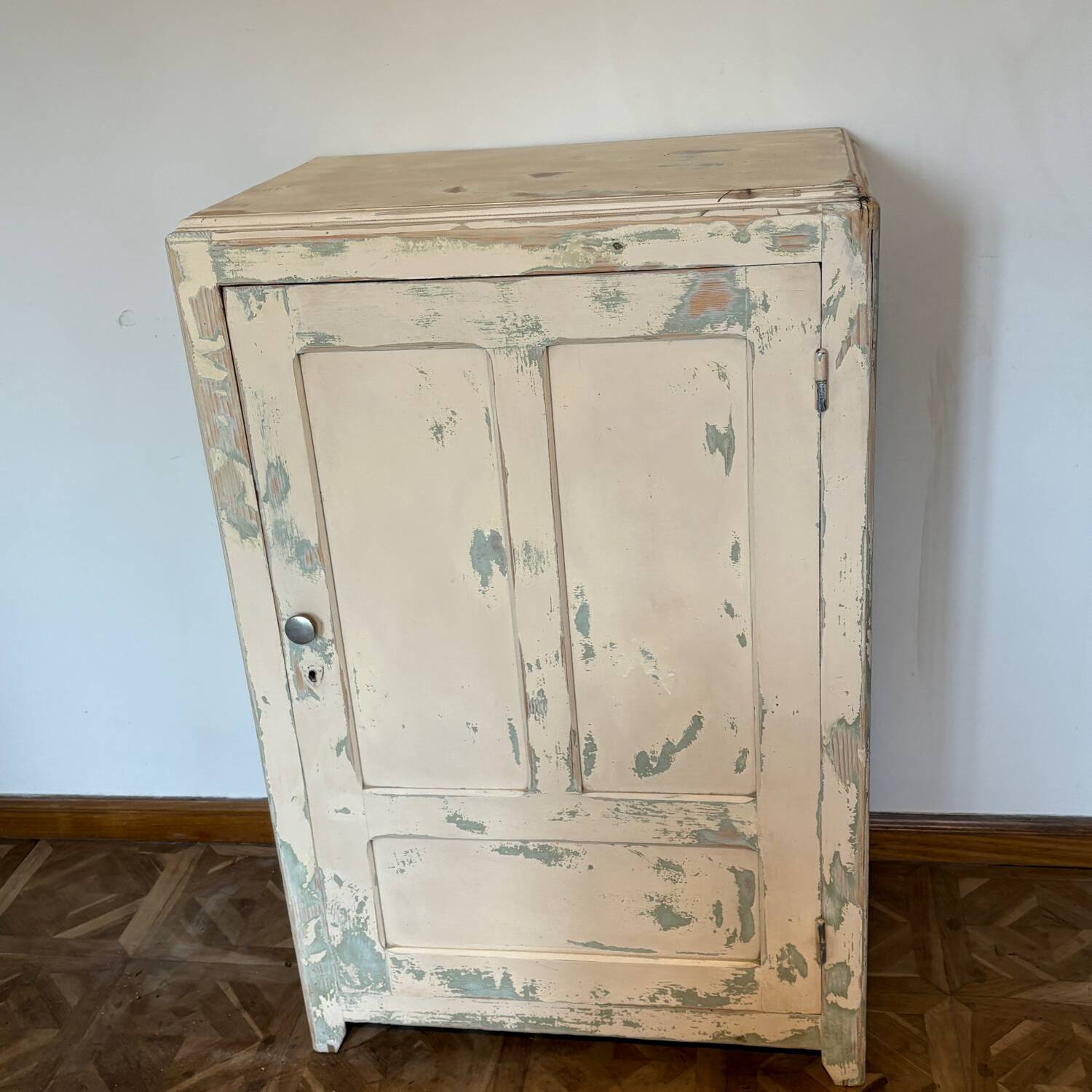 Patinated 50s bonnetière