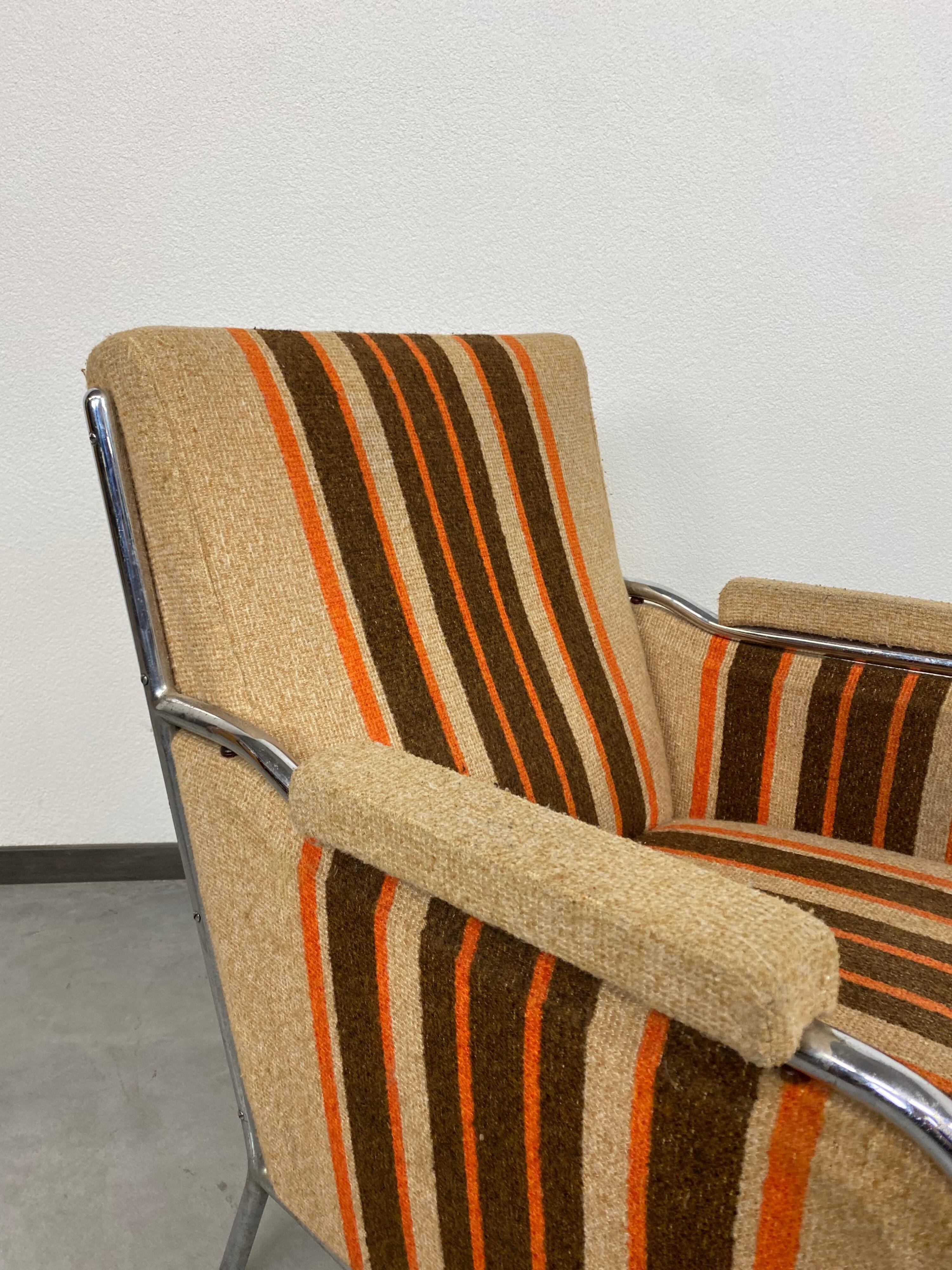 Fauteuils modernes du milieu du siècle par Joszef Peresztegi