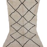 Handmade moroccan berber rug 270 x 140 cm