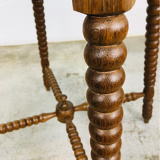 Table sculptée en bois antique à 8 côtés