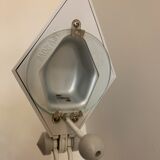 White pyramid desk lamp embnched white pyramid Lungean and Pellmann 1980