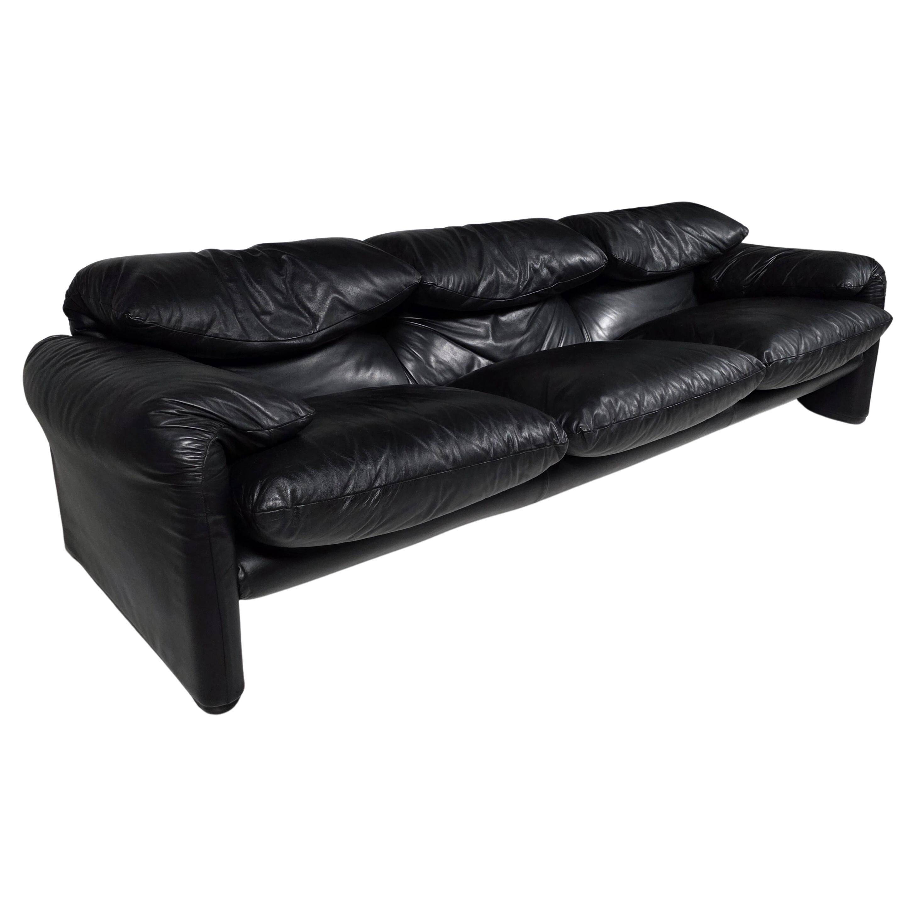 3-seater leather sofa by Vico Magistretti for Cassina, 1970.