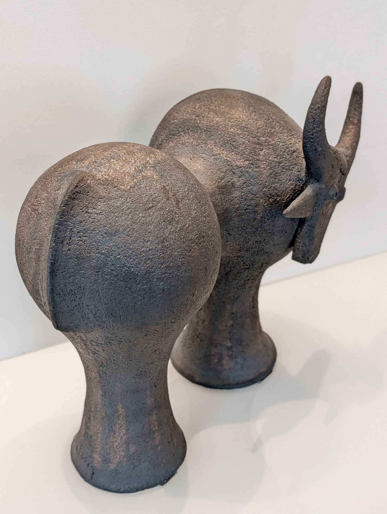 Large sandstone bull, by Dominique Pouchain, 2025