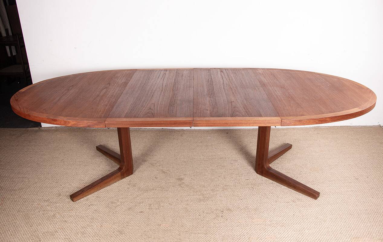 Very large Danish dining table in teak, oval and extendable, Dyrlund.