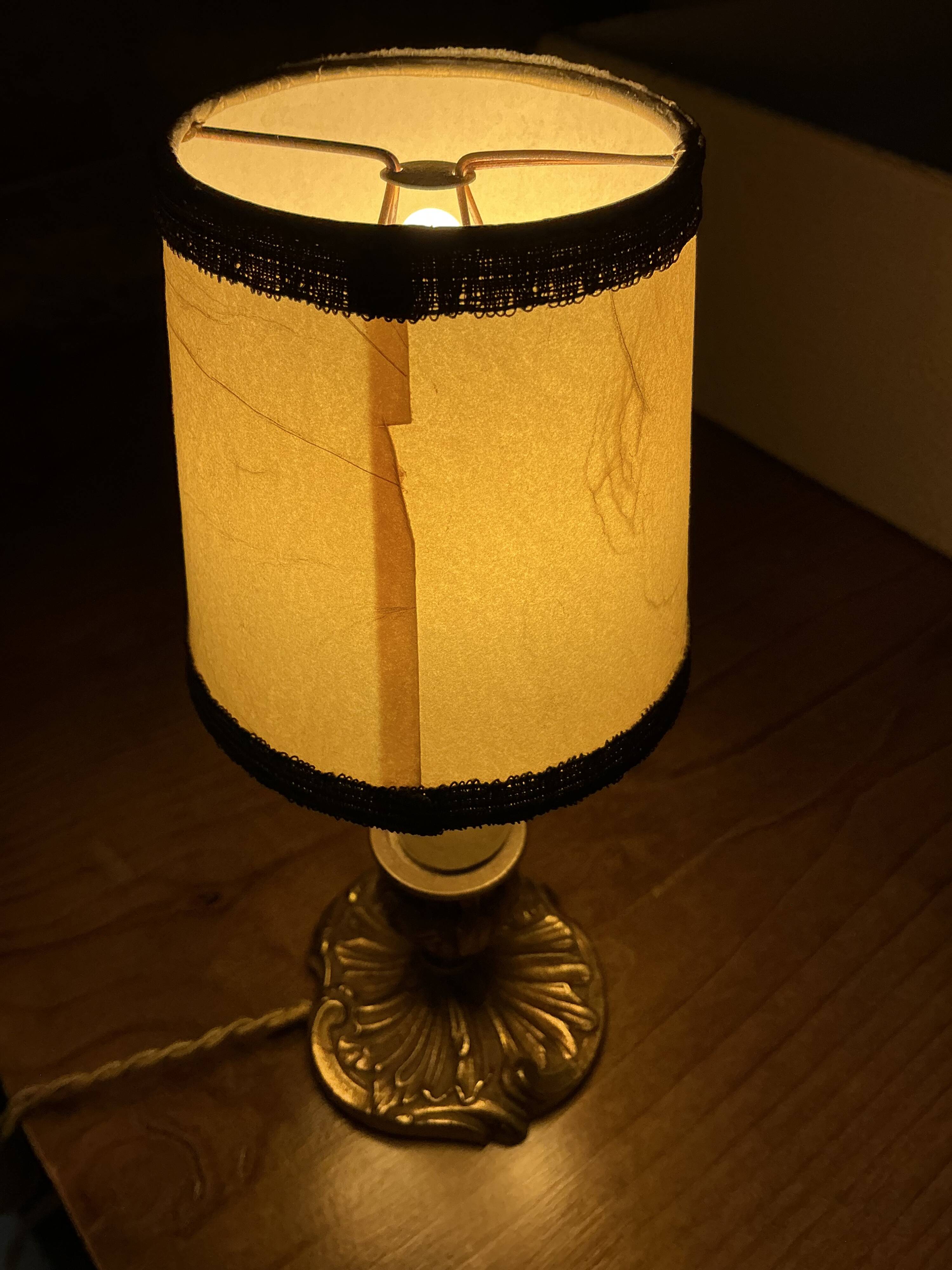 22cm bedside lamp
