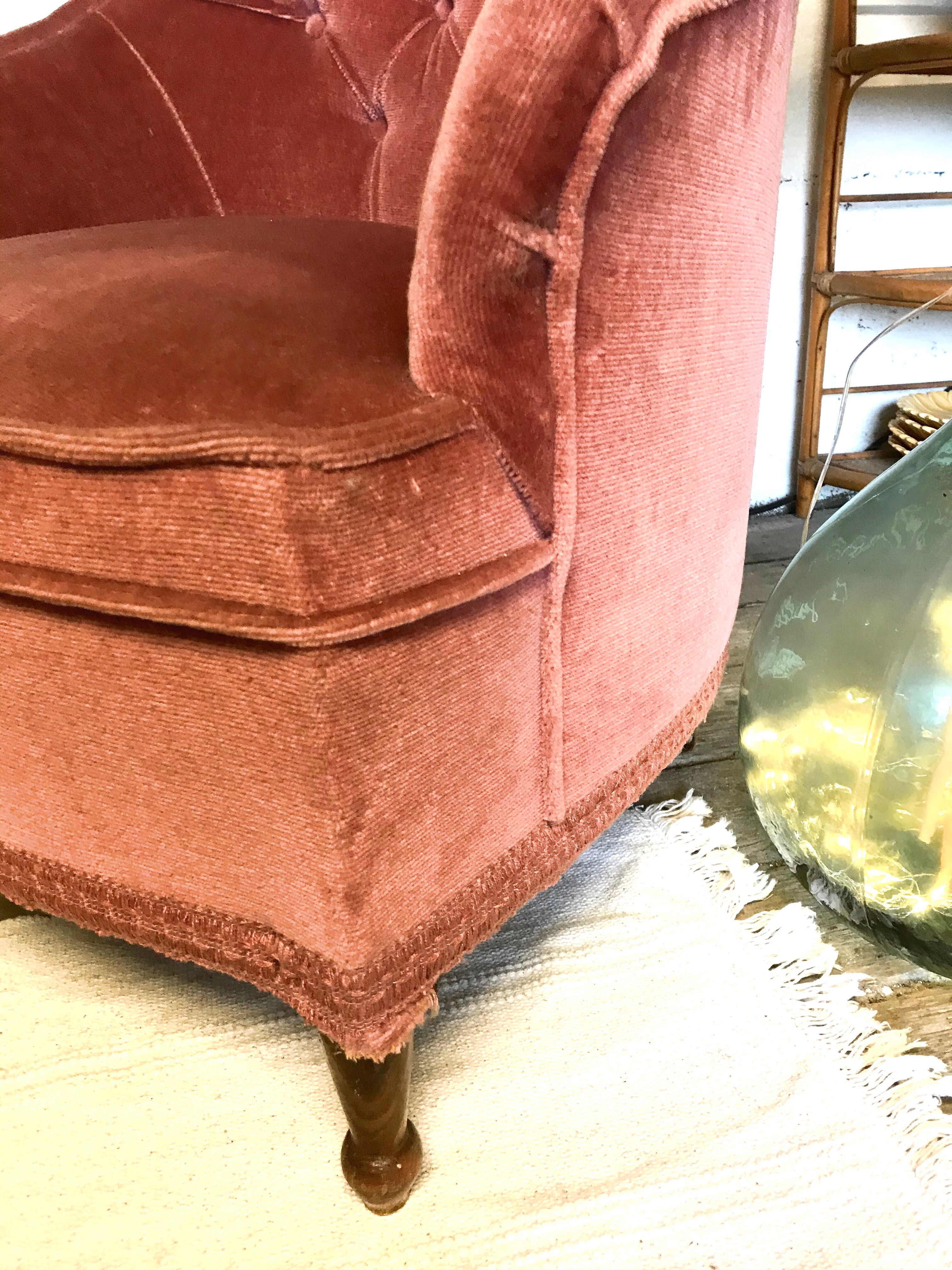 Pink velvet toad armchair