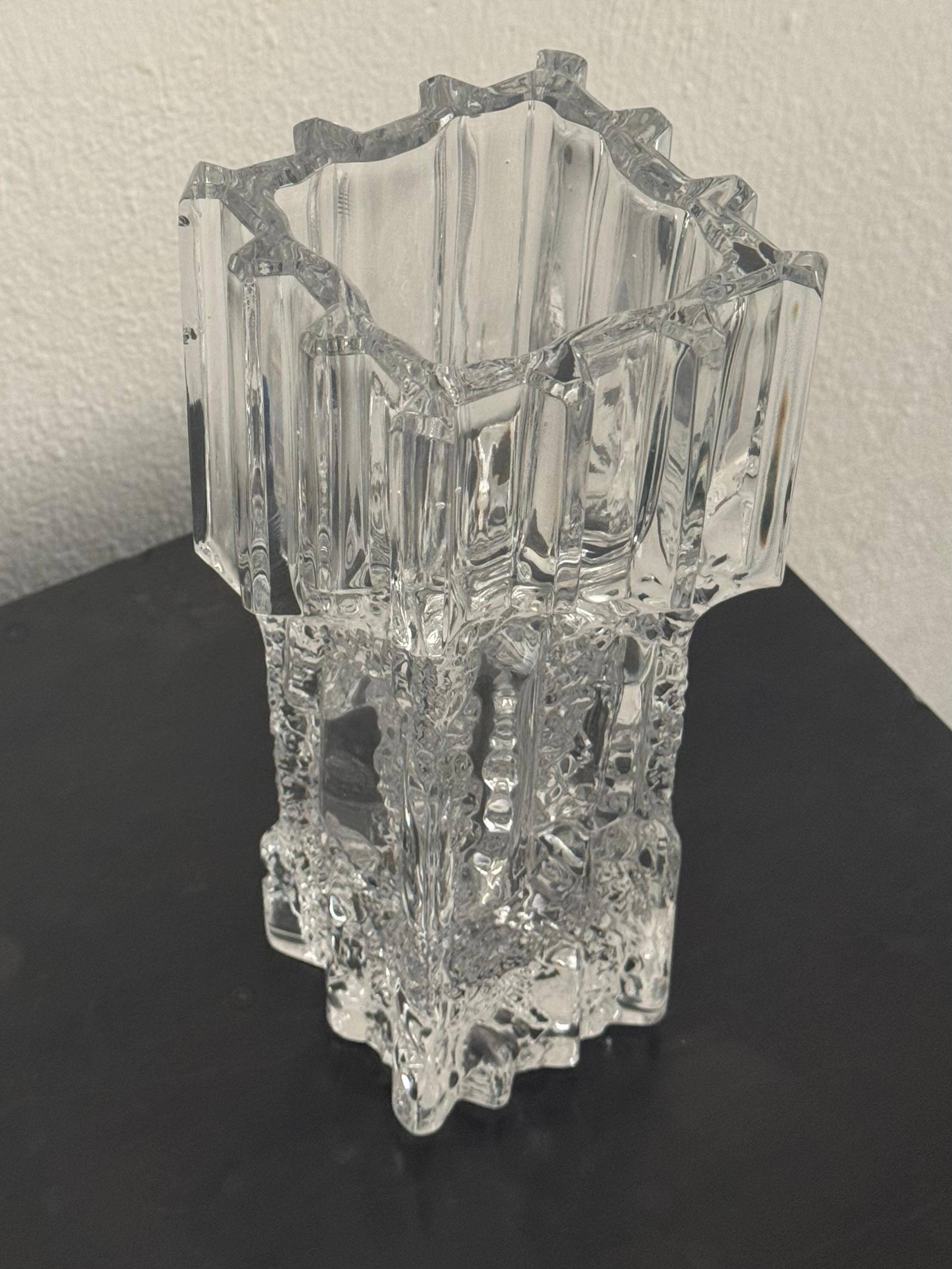 Big collectible vase with ice cube effect in glass from Limburg 1970