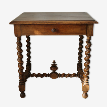 Table d'appoint, console style Louis XIII en noyer