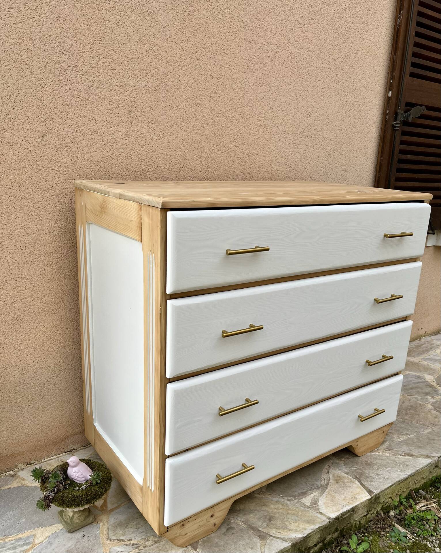Commode style atelier rénovée blanche et bois