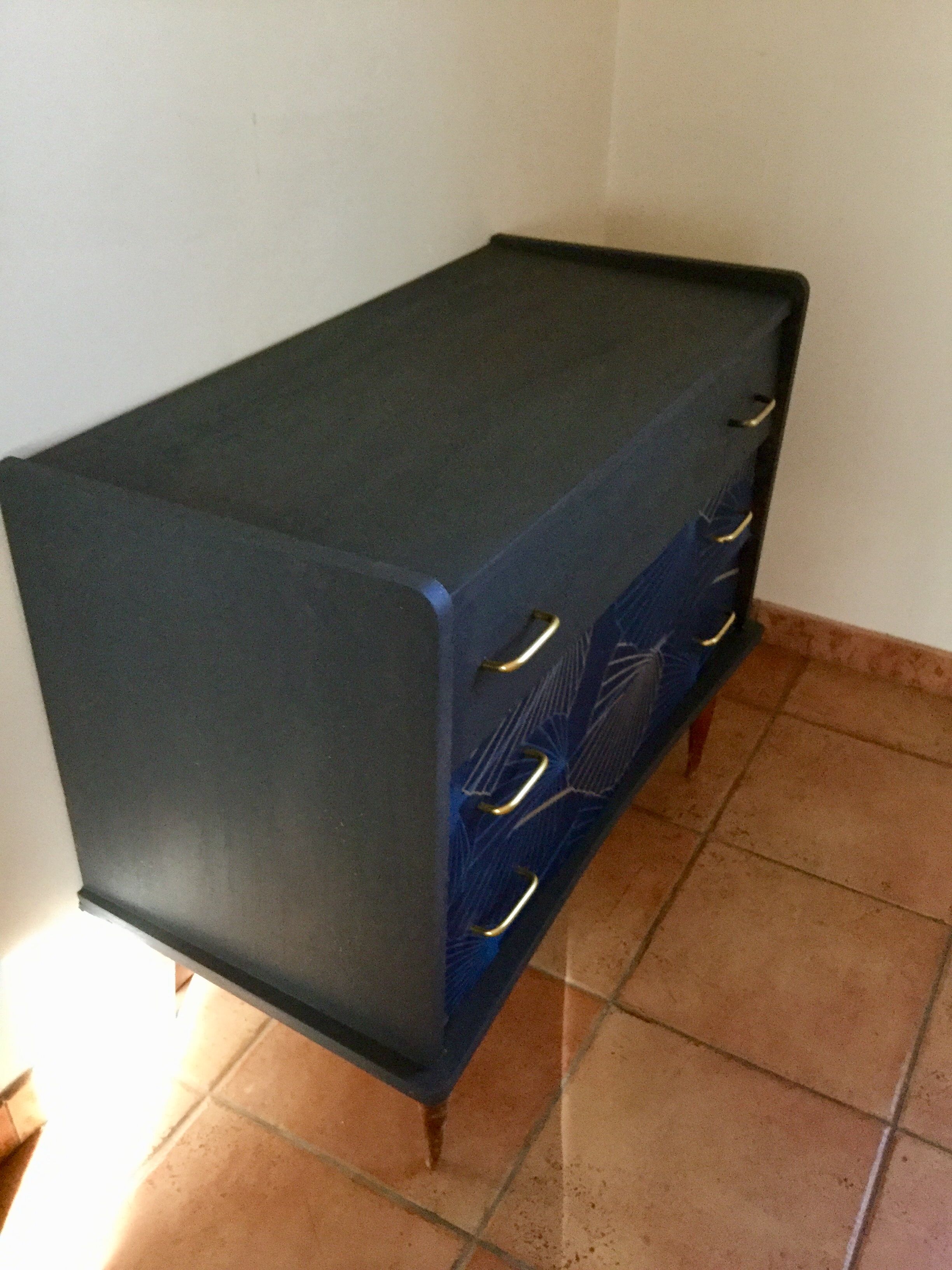 Black vintage chest of drawers