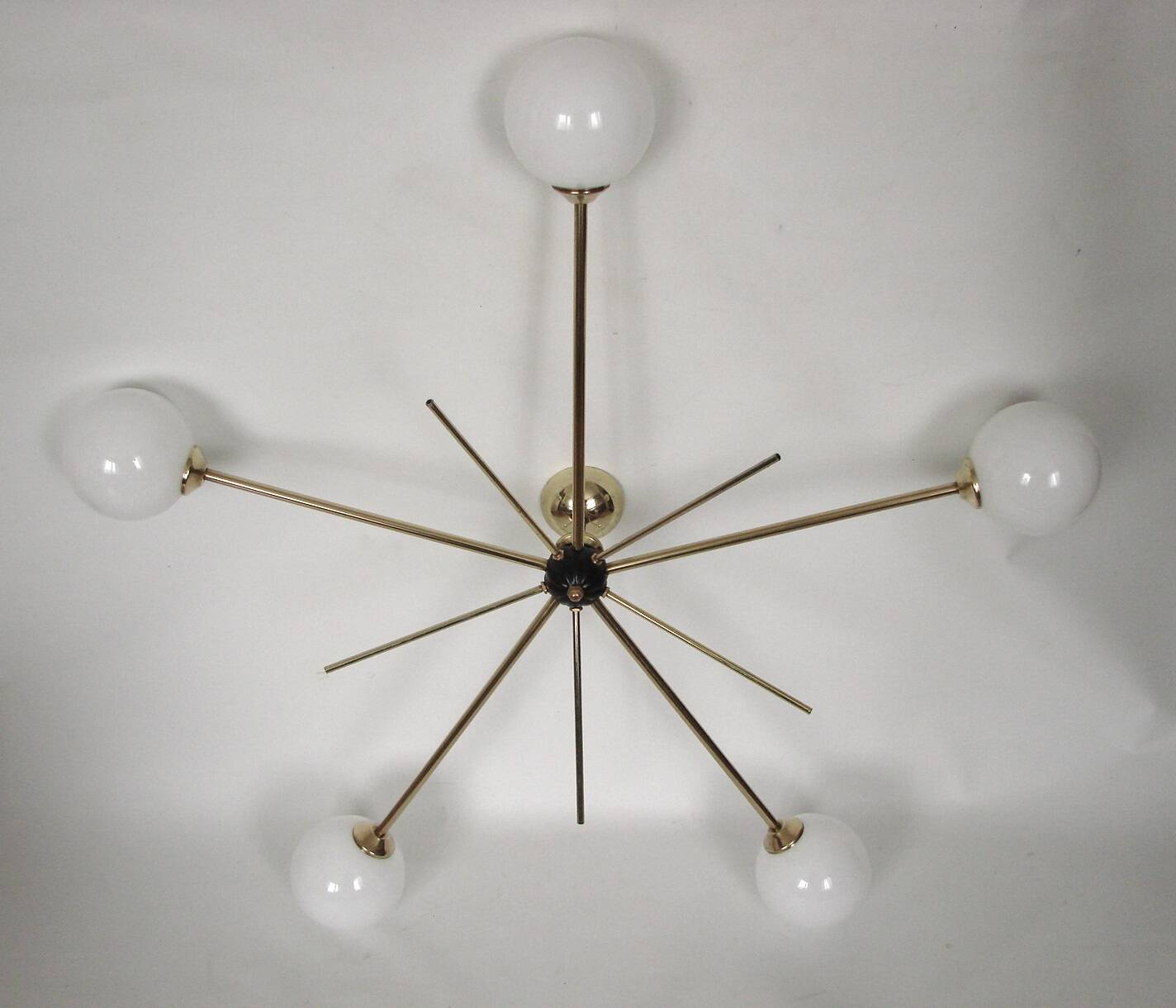 Chandelier Stilnovo, années 1960, laiton et verre, 5 points lumineux