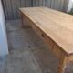 Grande table de communauté en chêne et sapin