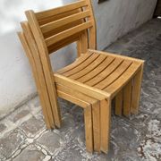 Série de 6 chaises XXème en chêne verni