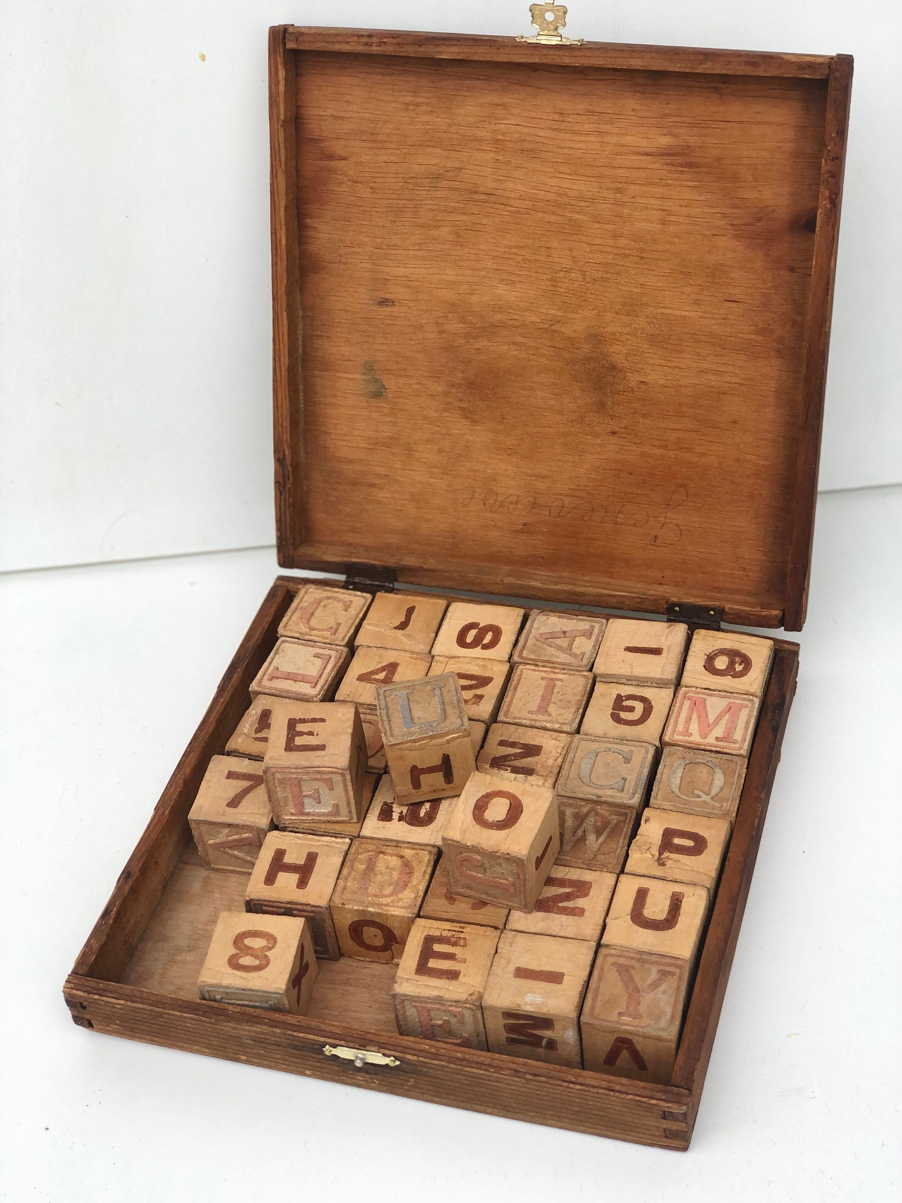 Old wood cube games